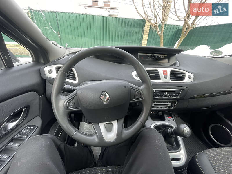 Минивэн Renault Scenic 2010 в Виннице