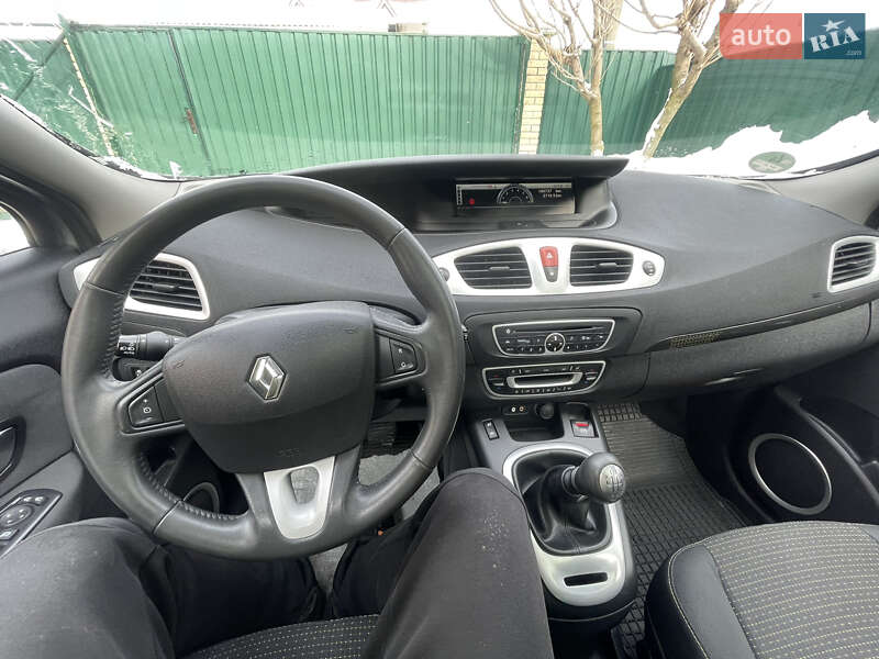 Минивэн Renault Scenic 2010 в Виннице