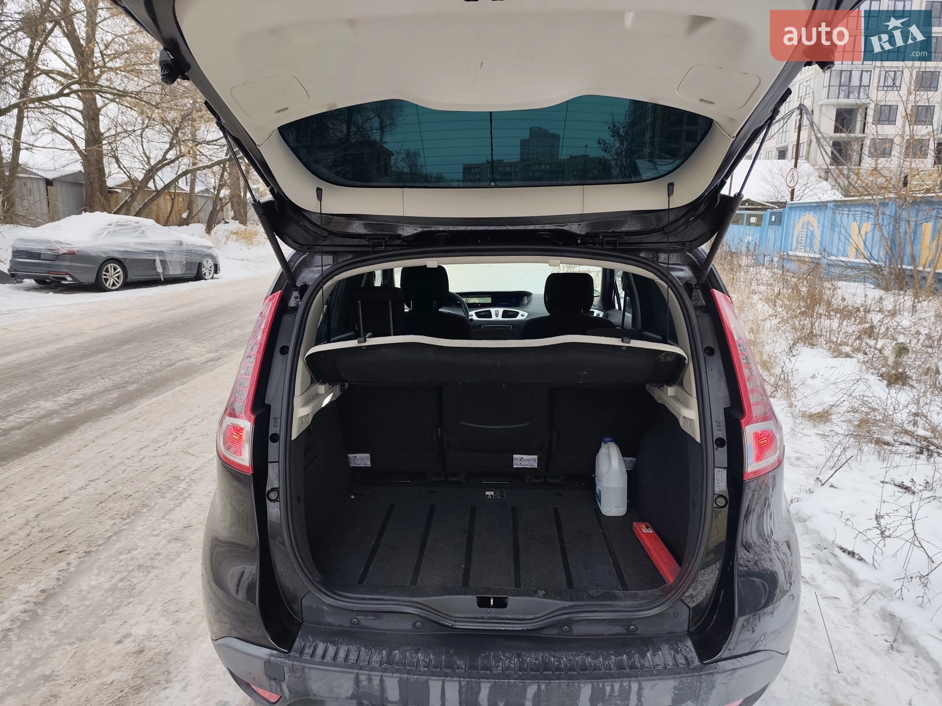 2010 Renault Scenic - мініатюра 16