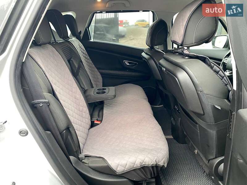 Минивэн Renault Scenic 2017 в Киеве