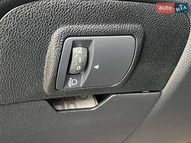 Минивэн Renault Scenic 2017 в Киеве