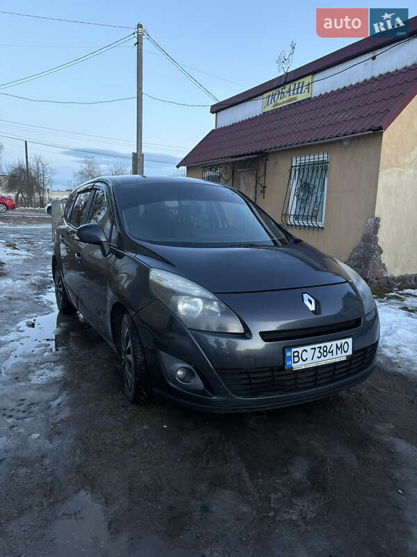 Renault Scenic 2011