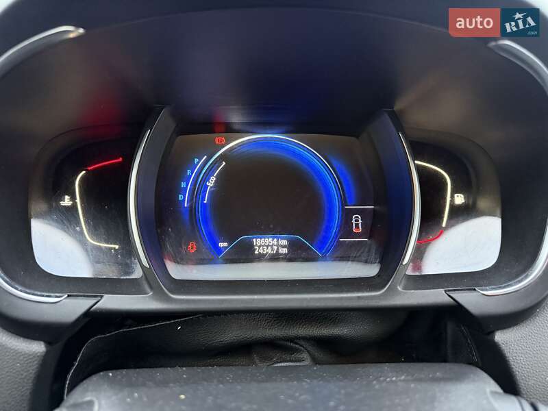 Минивэн Renault Scenic 2016 в Луцке