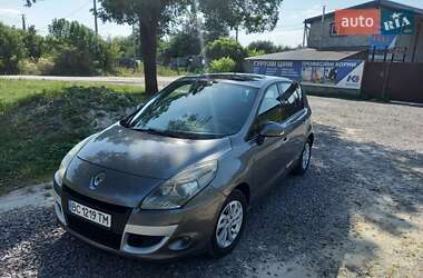 Мінівен Renault Scenic 2009 в Жовкві
