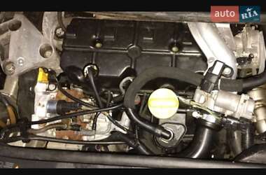 Мінівен Renault Scenic 2006 в Чернівцях