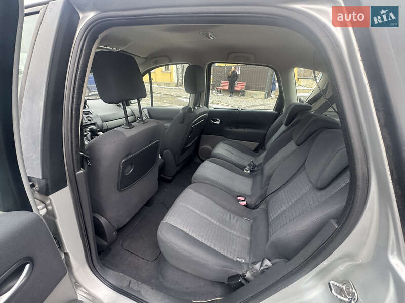 Минивэн Renault Scenic 2008 в Луцке