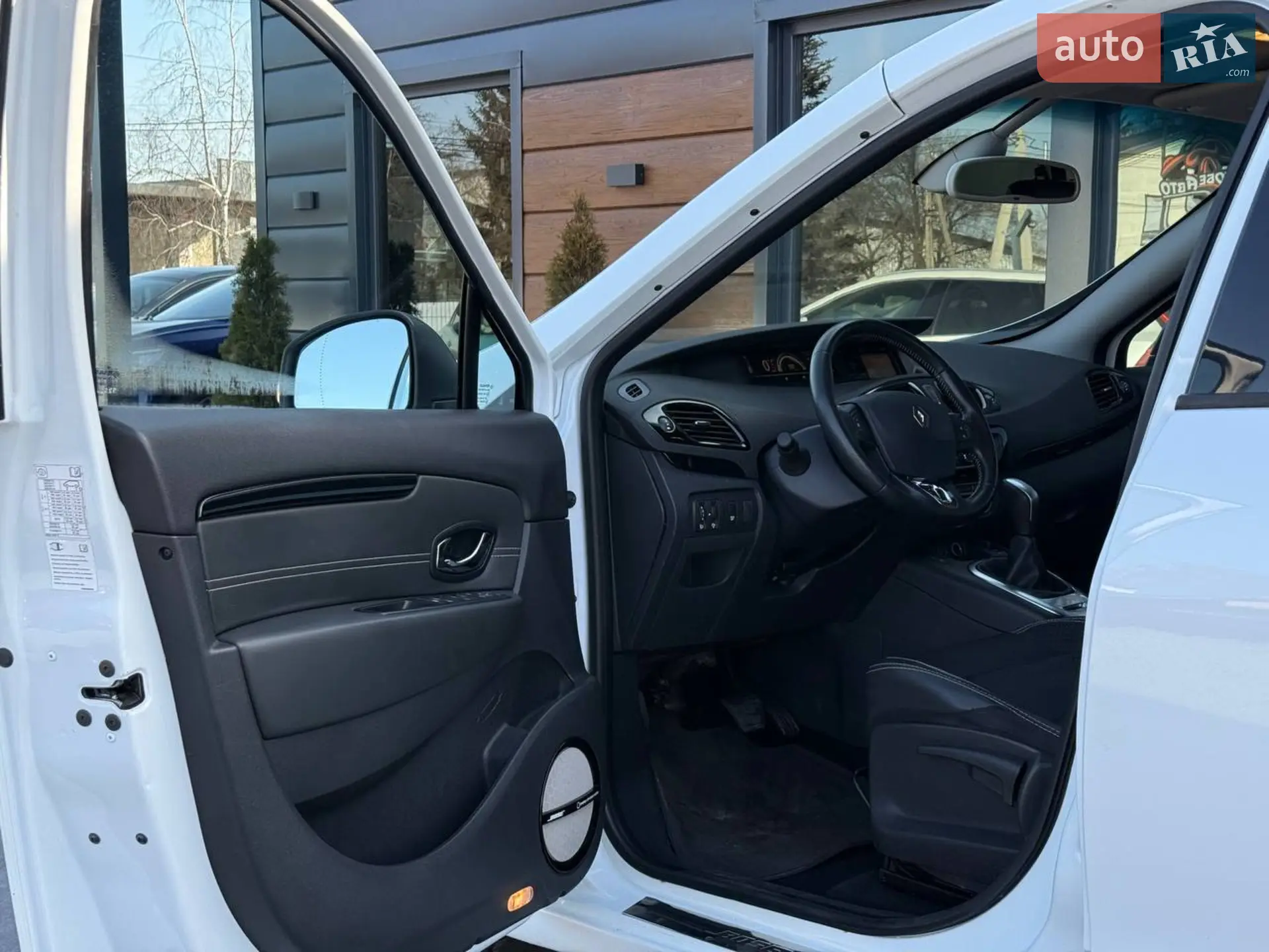 2015 Renault Scenic - мініатюра 16