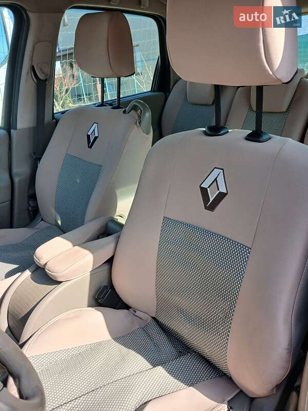 Минивэн Renault Scenic 2005 в Черноморске фото 8 Минивэн Renault Scenic 2005 в Черноморске