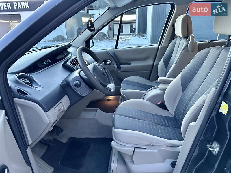 Минивэн Renault Scenic 2005 в Киеве