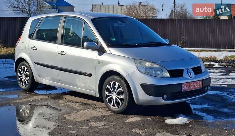Минивэн Renault Scenic 2005 в Дубно