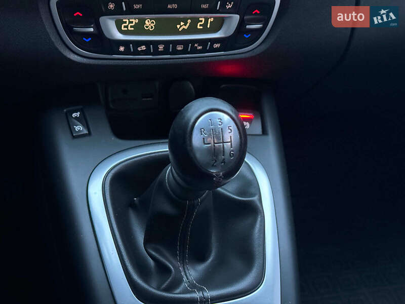 Минивэн Renault Scenic 2014 в Виннице