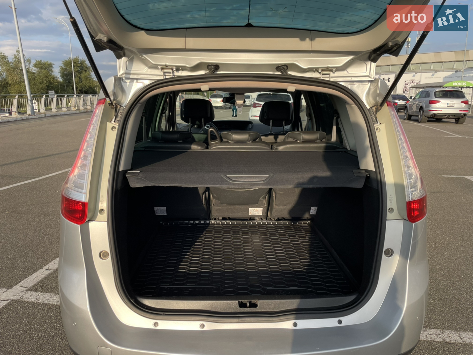 2012 Renault Scenic - мініатюра 10