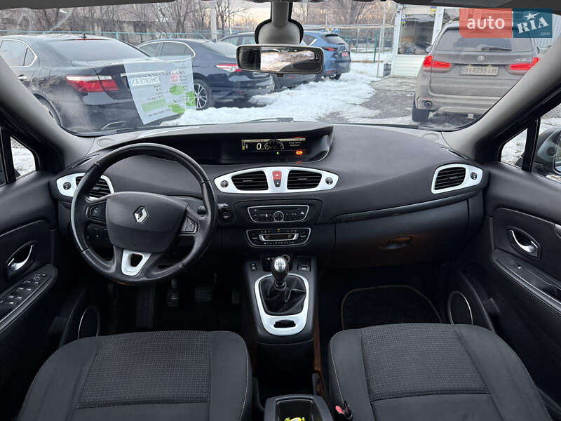 Минивэн Renault Scenic 2009 в Кременчуге