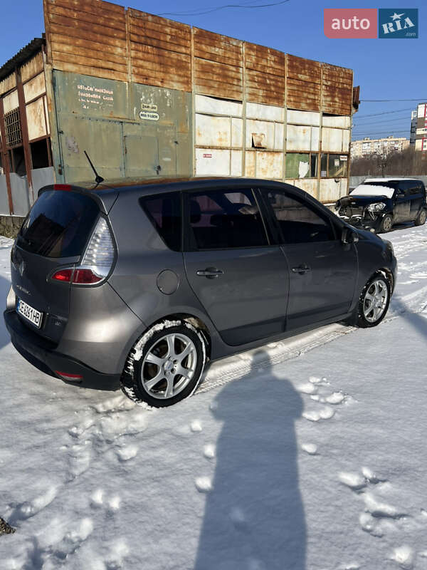 Минивэн Renault Scenic 2013 в Черновцах