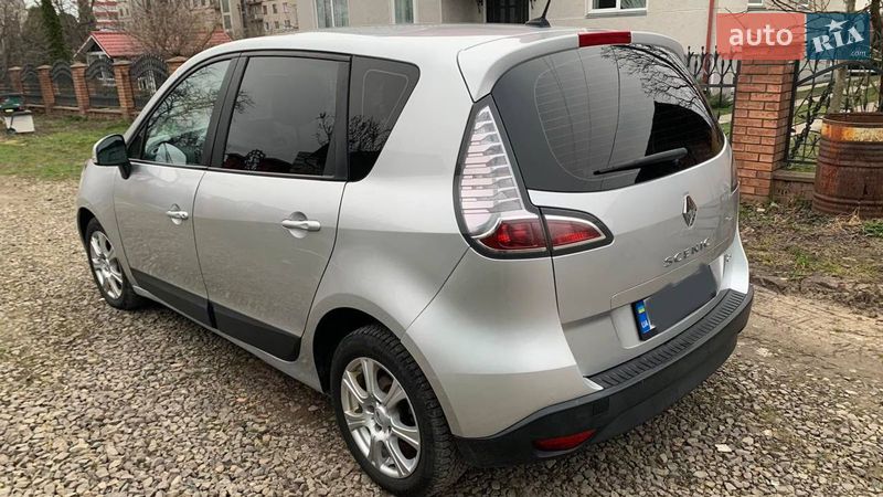 Минивэн Renault Scenic 2012 в Бурштыне