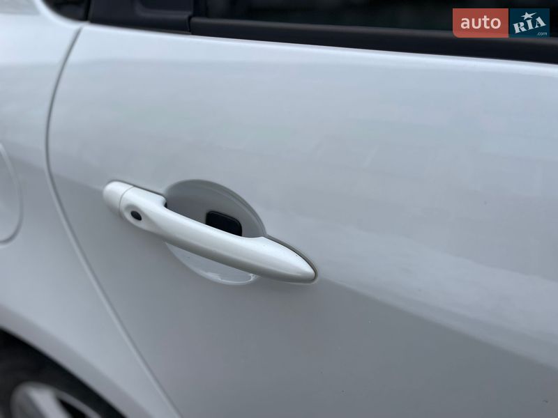 Мінівен Renault Scenic 2014 в Сумах