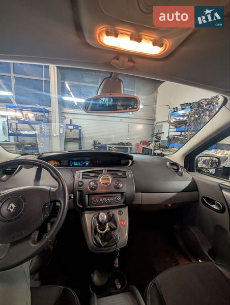 Минивэн Renault Scenic 2005 в Луцке