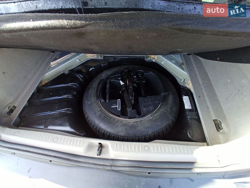 Минивэн Renault Scenic 2004 в Надворной