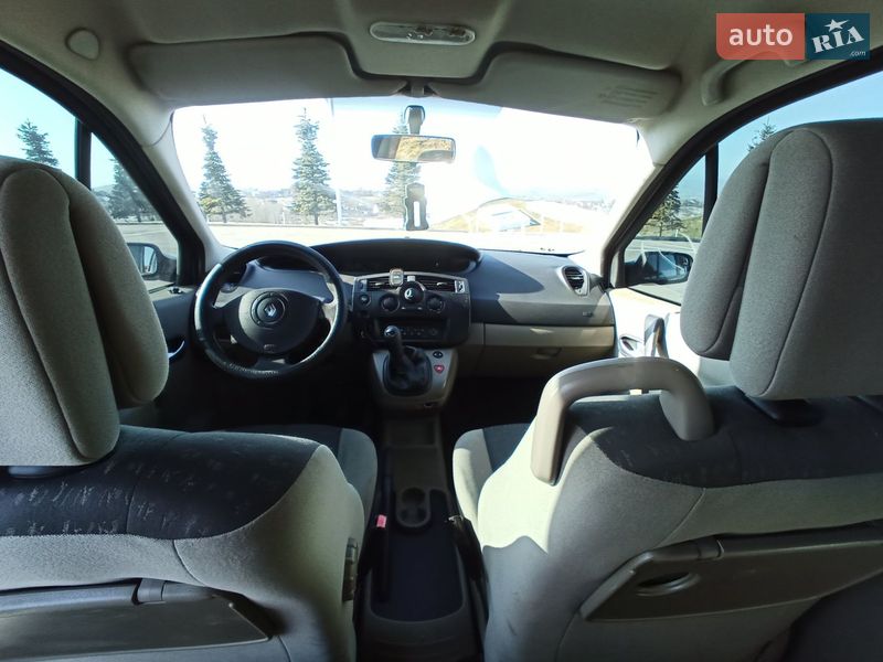 Минивэн Renault Scenic 2004 в Надворной