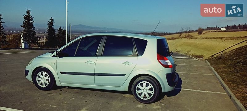 Минивэн Renault Scenic 2004 в Надворной