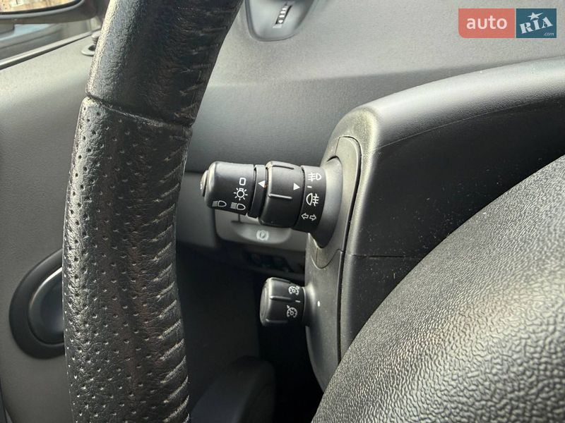 Минивэн Renault Scenic 2006 в Киеве