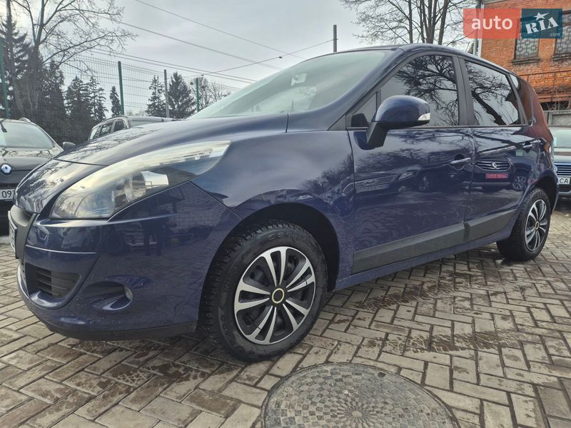 Мінівен Renault Scenic 2009 в Сумах
