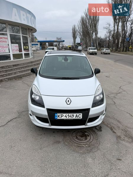 Минивэн Renault Scenic 2012 в Запорожье
