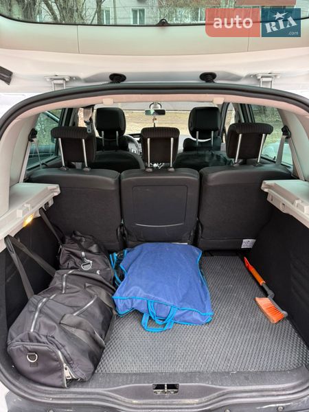 Минивэн Renault Scenic 2012 в Запорожье