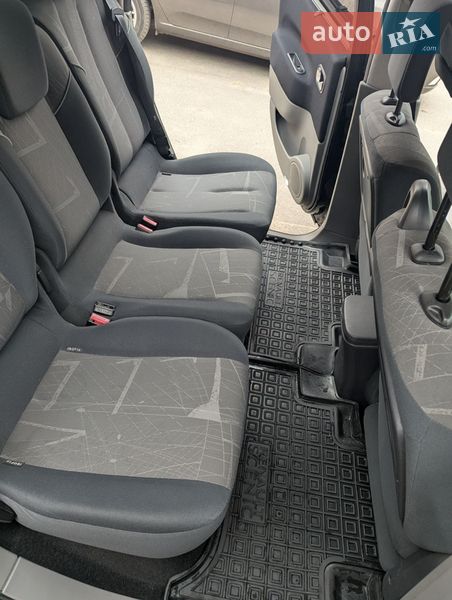 Минивэн Renault Scenic 2004 в Полтаве