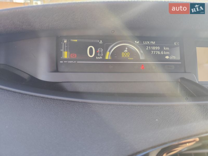 Минивэн Renault Scenic 2012 в Казатине