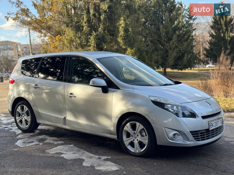 Минивэн Renault Scenic 2010 в Ровно
