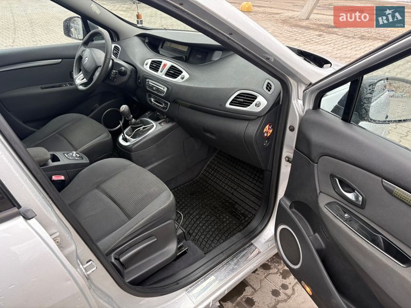 Мінівен Renault Scenic 2009 в Києві
