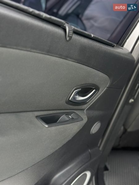 Минивэн Renault Scenic 2009 в Дрогобыче