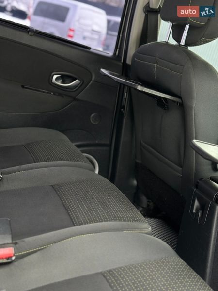 Минивэн Renault Scenic 2009 в Дрогобыче