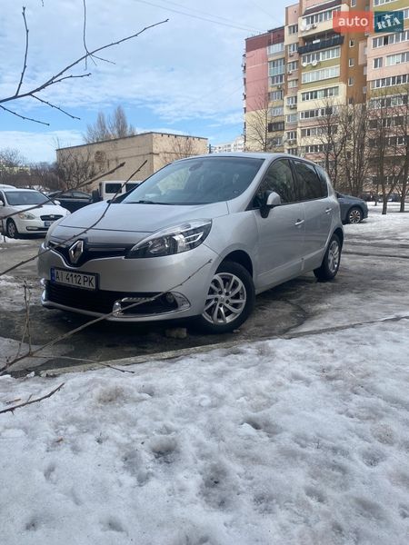 Renault Scenic 2012