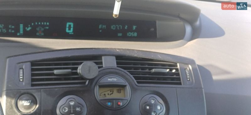 Минивэн Renault Scenic 2005 в Озерном