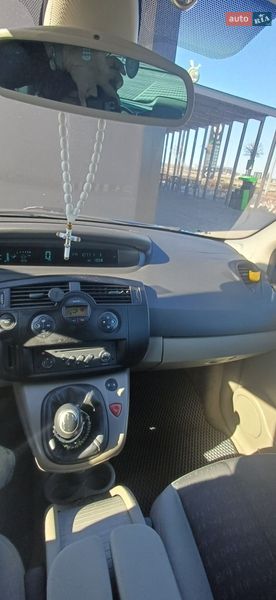 Минивэн Renault Scenic 2005 в Озерном