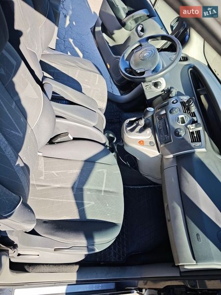 Минивэн Renault Scenic 2006 в Днепре