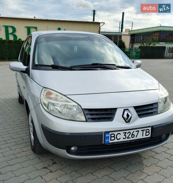 Минивэн Renault Scenic 2005 в Городке