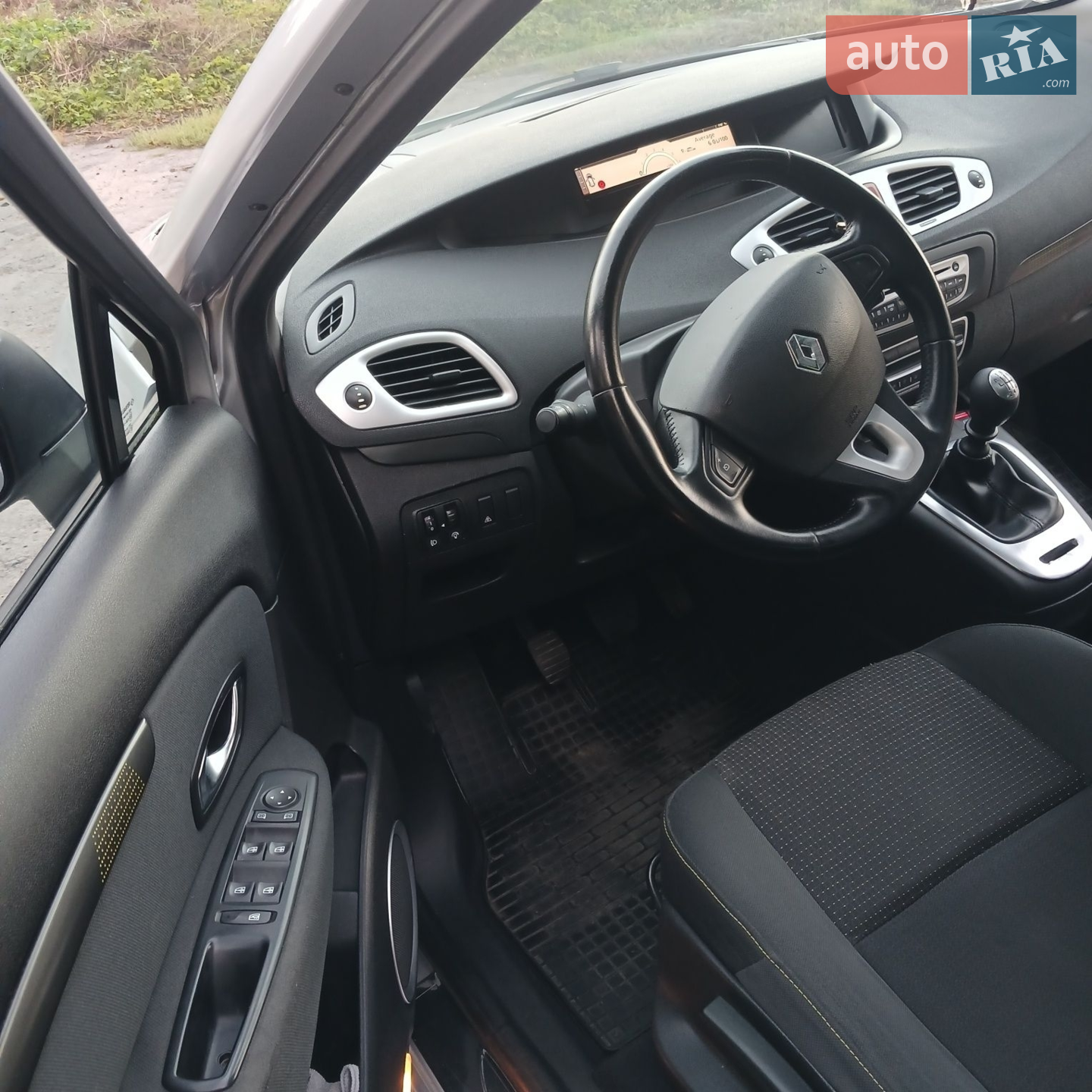 2010 Renault Scenic - мініатюра 2