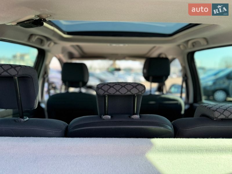 Мінівен Renault Scenic 2010 в Києві