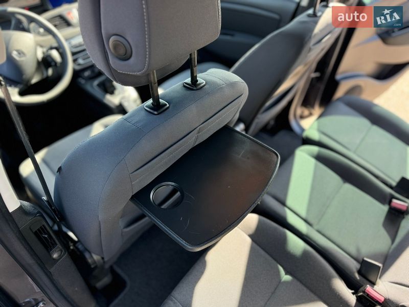 Мінівен Renault Scenic 2010 в Києві