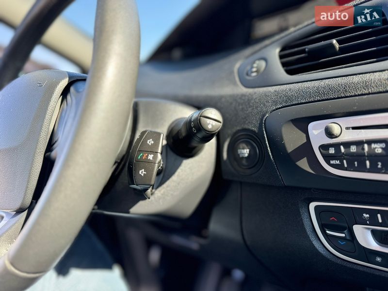Мінівен Renault Scenic 2010 в Києві