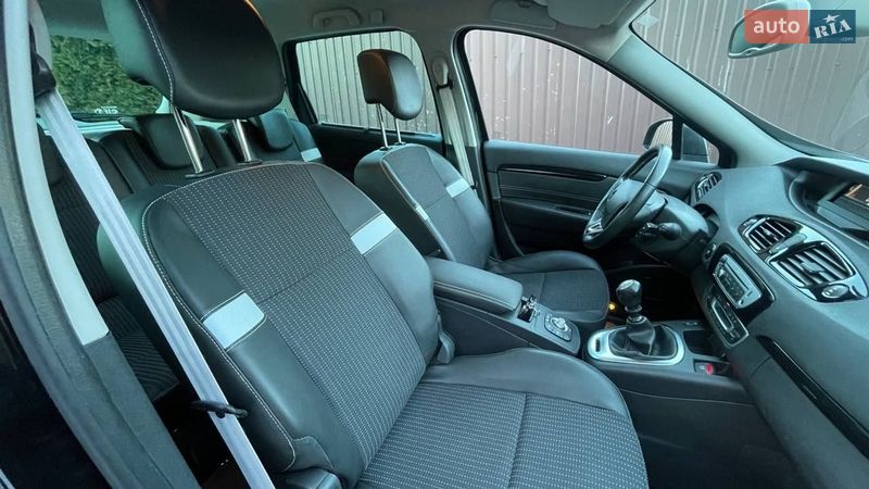 Минивэн Renault Scenic 2013 в Киеве