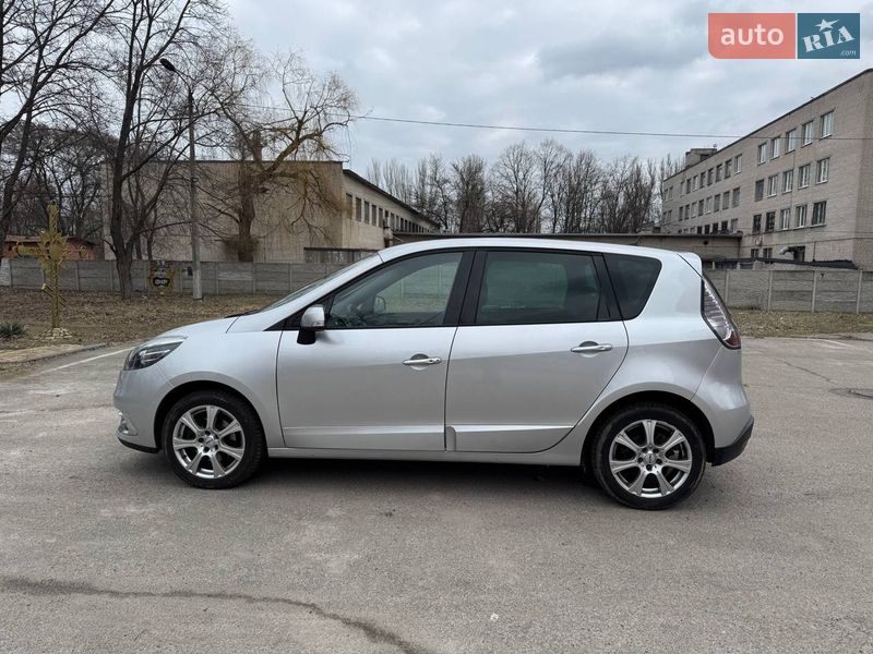 Минивэн Renault Scenic 2013 в Днепре