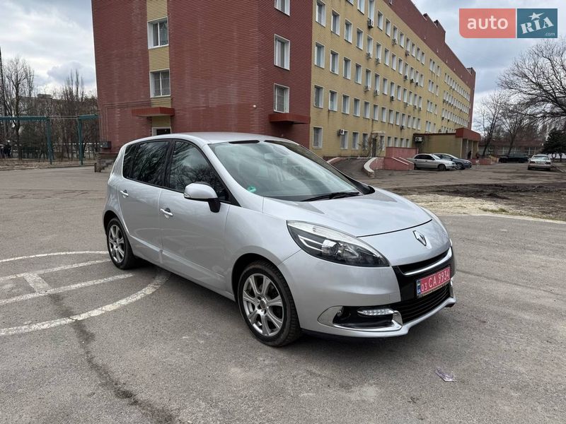 Минивэн Renault Scenic 2013 в Днепре