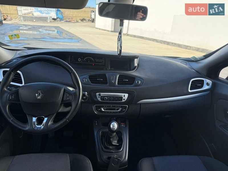 Минивэн Renault Scenic 2013 в Виннице