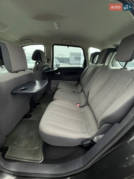 Минивэн Renault Scenic 2009 в Владимире