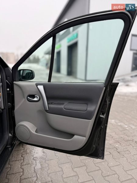 Минивэн Renault Scenic 2009 в Владимире