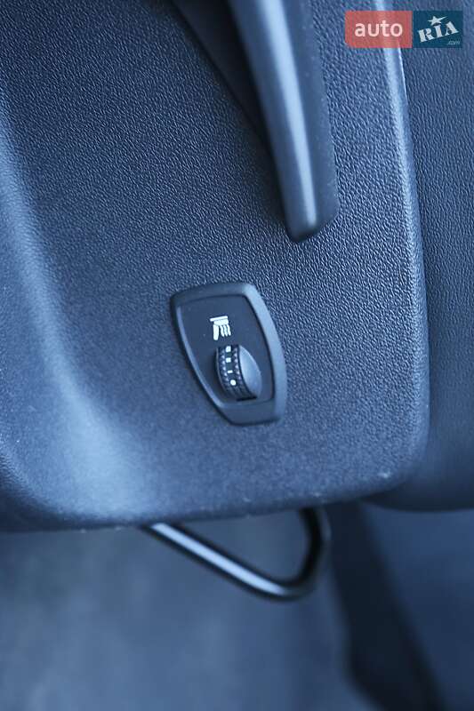 Минивэн Renault Scenic 2012 в Киеве